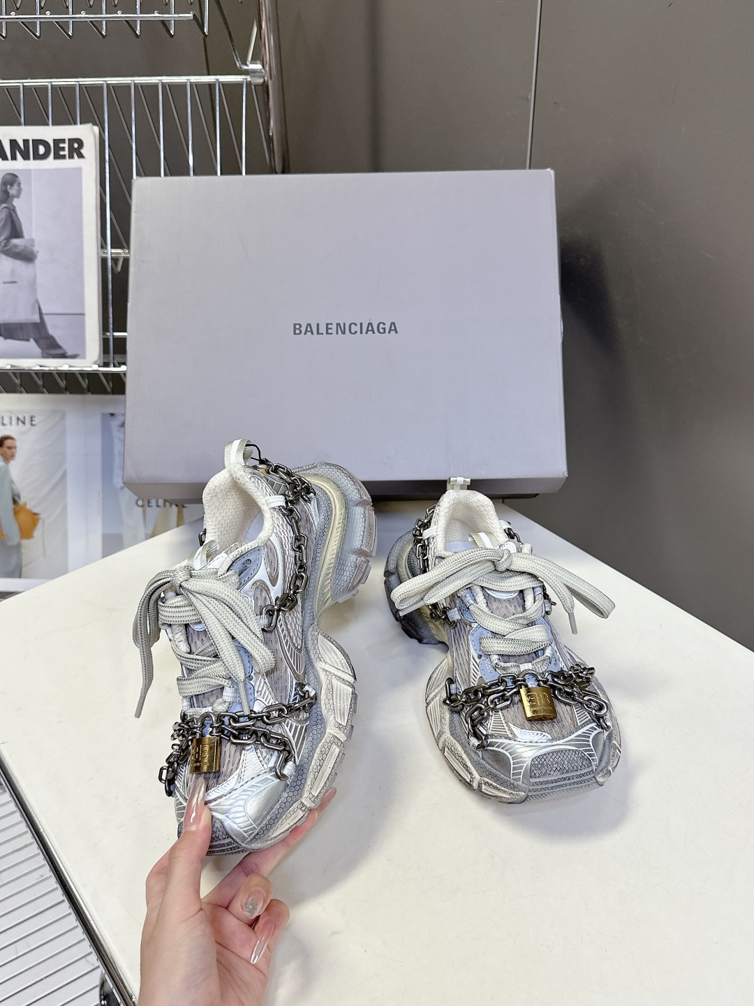 Balenciaga巴黎世家 3XL Sneaker系列 情侣款 链条 老爹鞋 运动鞋
原版购入开发
