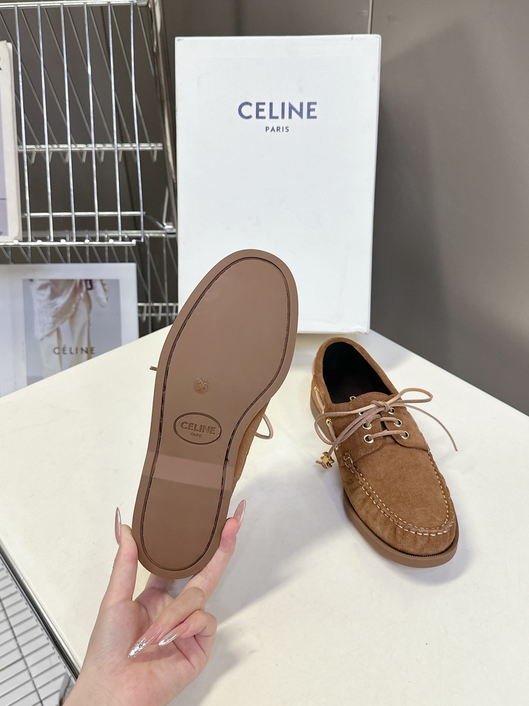CELINE思琳最新款凯旋门扣 乐福鞋