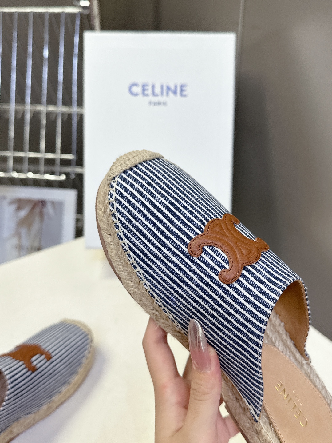  celine思琳家春夏最新款凯旋门渔夫鞋          超多明星网红种草 专柜一鞋难求 经典永不过