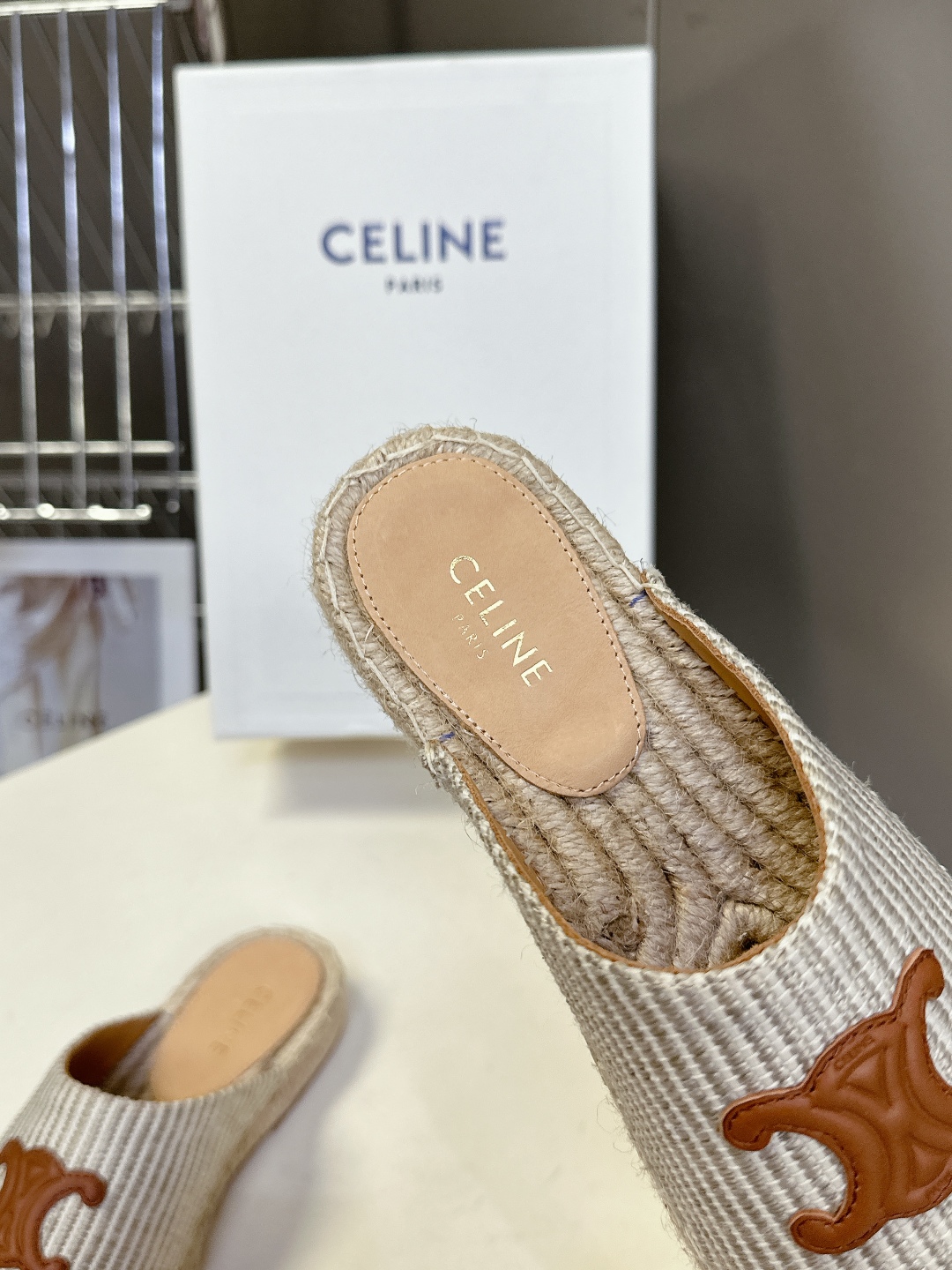  celine思琳家春夏最新款凯旋门渔夫鞋          超多明星网红种草 专柜一鞋难求 经典永不过