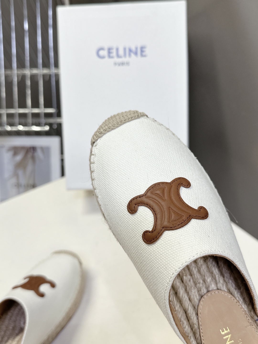  celine思琳家春夏最新款凯旋门渔夫鞋          超多明星网红种草 专柜一鞋难求 经典永不过