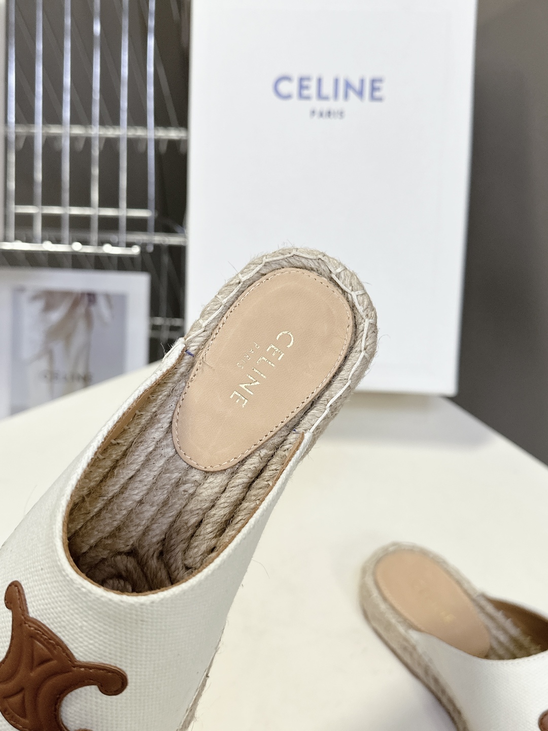  celine思琳家春夏最新款凯旋门渔夫鞋          超多明星网红种草 专柜一鞋难求 经典永不过