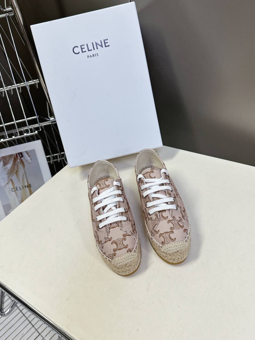  celine思琳家春夏最新款凯旋门渔夫鞋          超多明星网红种草 专柜一鞋难求 经典永不过