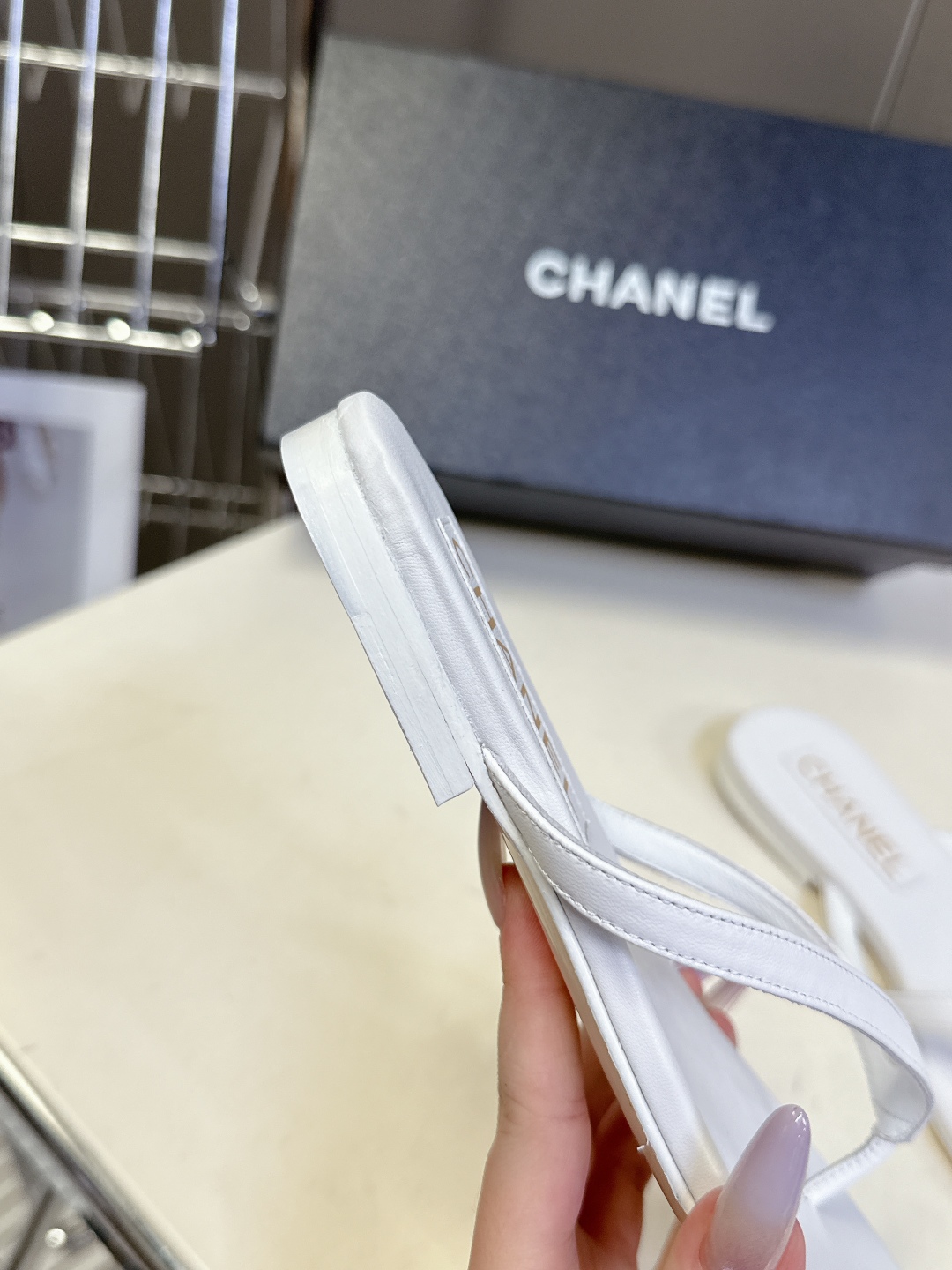  CHANEL｜香奈儿春夏新品 双C人字拖
  香家秀款人字拖 超多明星时尚博主种草 夏天必备 大爆款‼