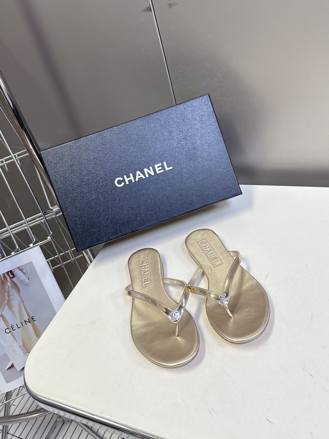  CHANEL｜香奈儿春夏新品 双C人字拖
  香家秀款人字拖 超多明星时尚博主种草 夏天必备 大爆款‼