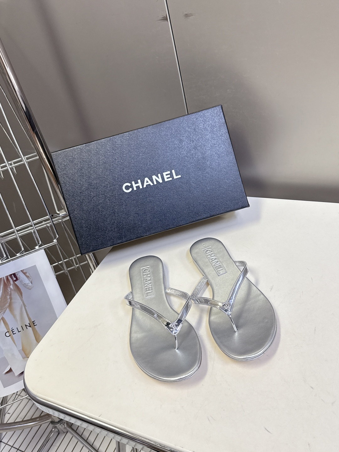  CHANEL｜香奈儿春夏新品 双C人字拖
  香家秀款人字拖 超多明星时尚博主种草 夏天必备 大爆款‼