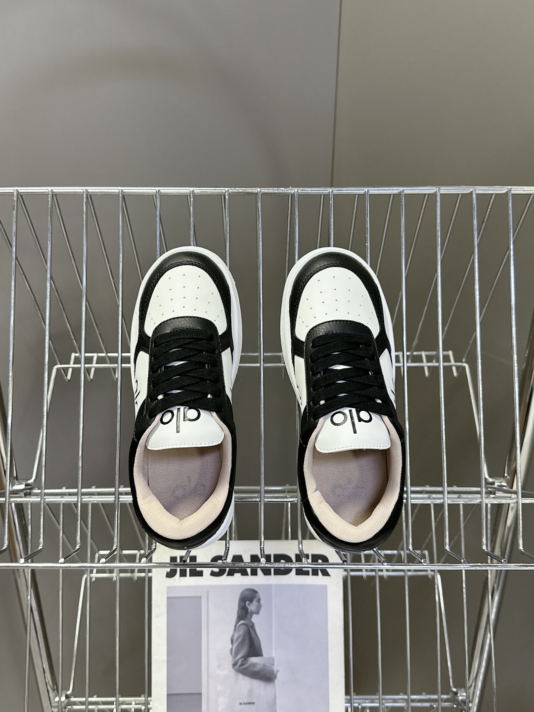  alo2025春夏新款拼色小白鞋厚底舒适休闲鞋 
  今天超级🔥的品牌 好多明星网红种草 上脚非常轻便