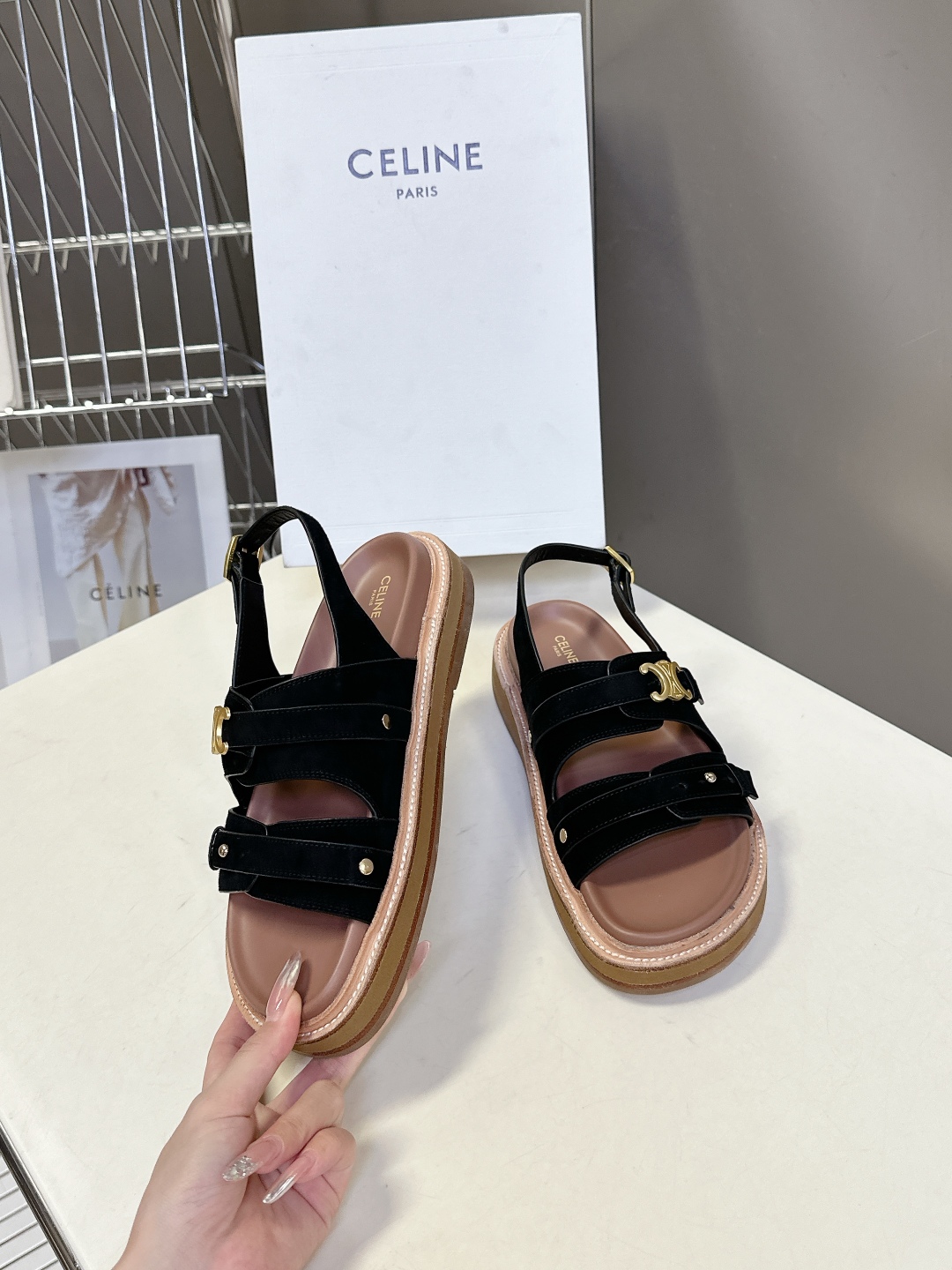  CELINE思琳代级别 春夏新品凯旋门复古罗马凉鞋拖鞋  进出专柜无压力，重工版，拒绝一眼假low货 