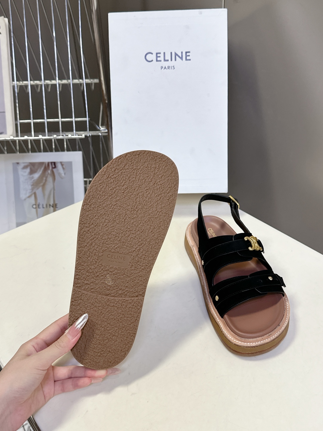  CELINE思琳代级别 春夏新品凯旋门复古罗马凉鞋拖鞋  进出专柜无压力，重工版，拒绝一眼假low货 