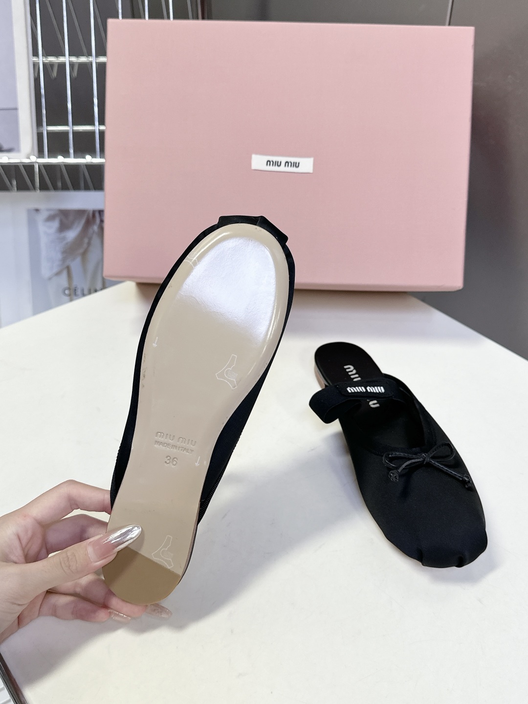  MiuMiu缪缪经典芭蕾舞鞋 跳舞鞋             Miu家芭蕾舞鞋都是以柔软舒服为主 也为