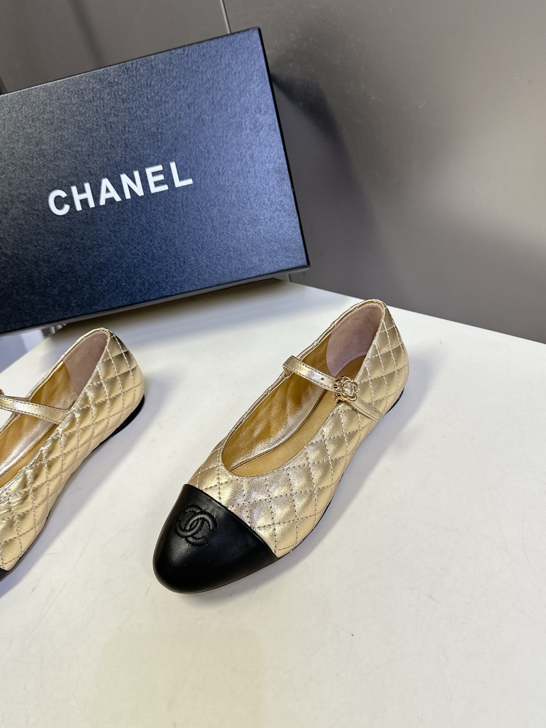  CHANEL香奈儿经典芭蕾舞鞋  跳舞鞋                      好多明星网红种草 