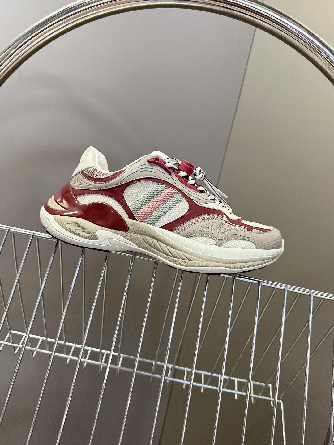  Gucci古驰 2.0运动鞋 情侣款 复古 休闲鞋 跑鞋
原版购入开发 做货 这款Gucci 2.0运