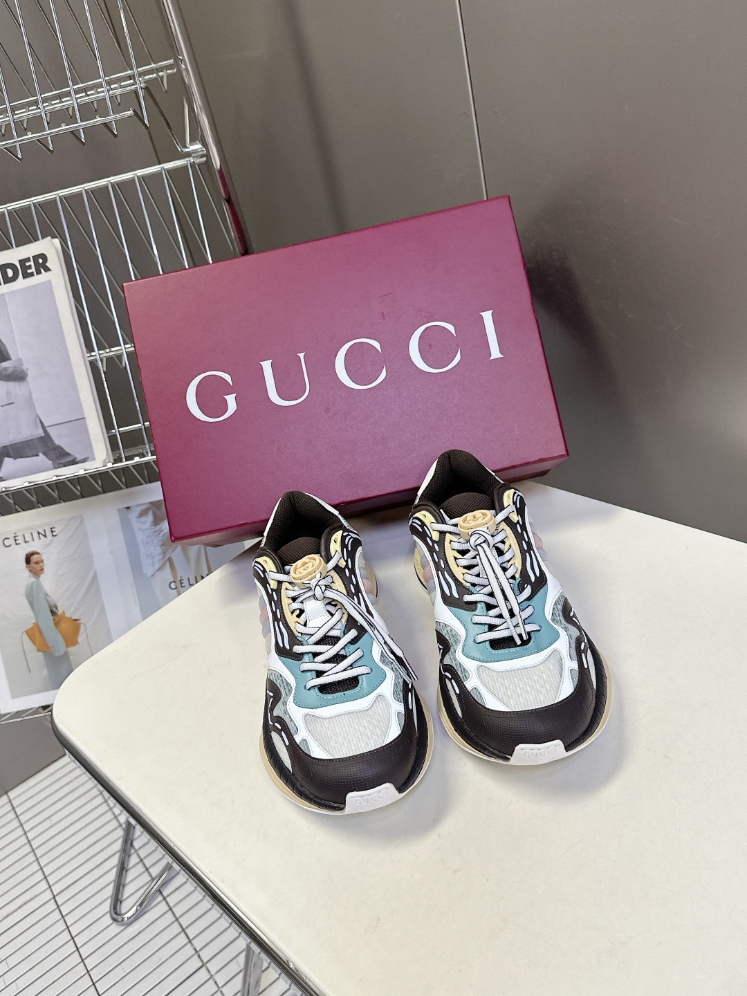  Gucci古驰 2.0运动鞋 情侣款 复古 休闲鞋 跑鞋
原版购入开发 做货 这款Gucci 2.0运