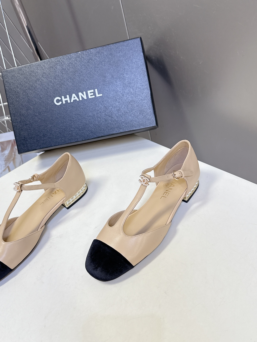  CHANEL香奈儿春夏最新款 玛丽珍鞋                        好多明星网红种草