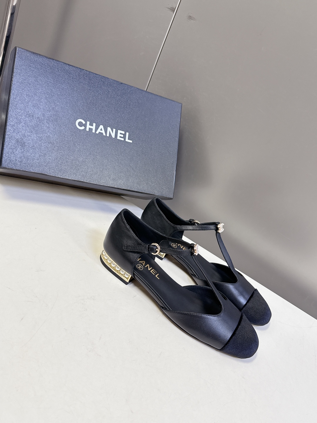  CHANEL香奈儿春夏最新款 玛丽珍鞋                        好多明星网红种草