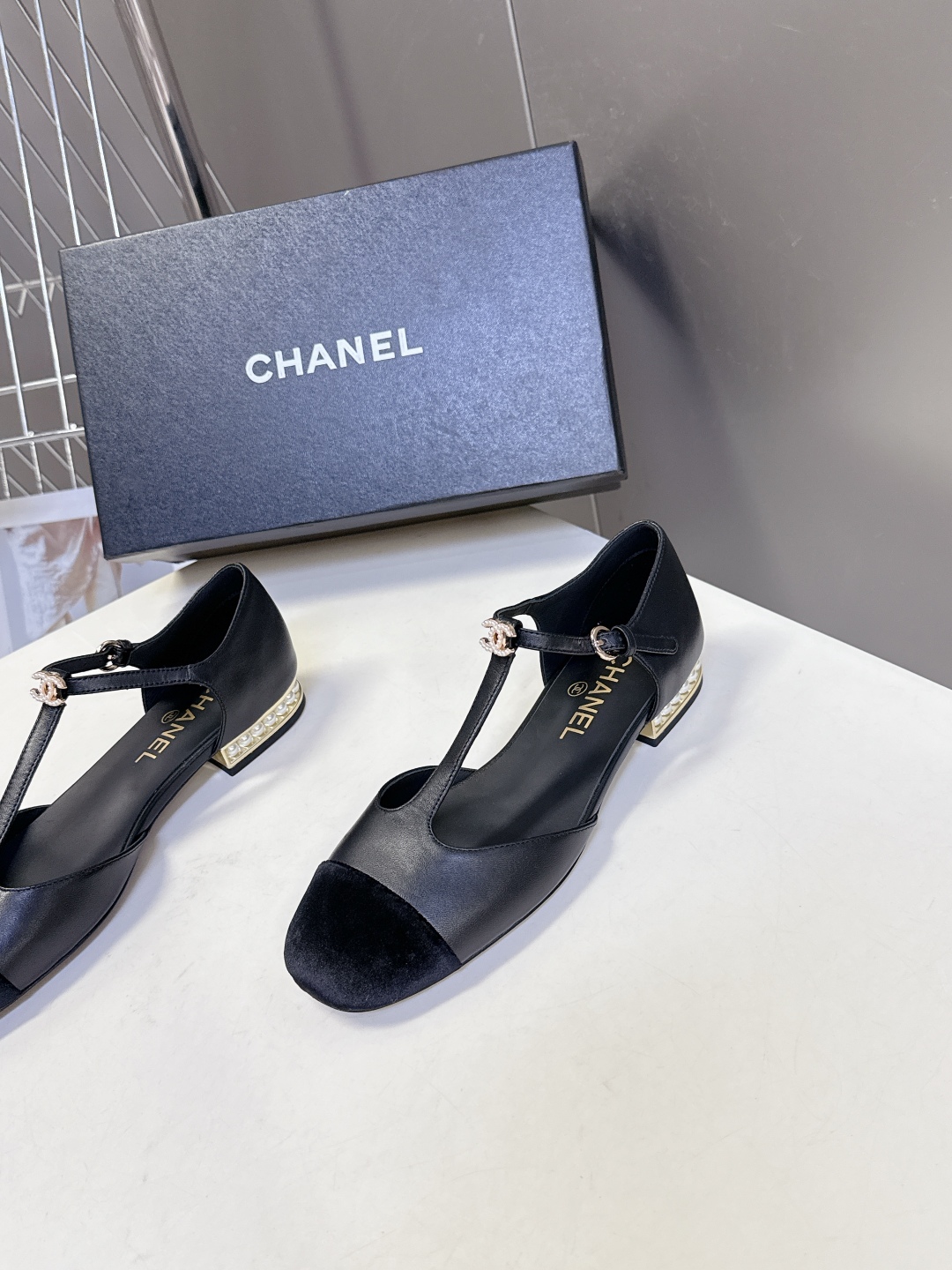  CHANEL香奈儿春夏最新款 玛丽珍鞋                        好多明星网红种草