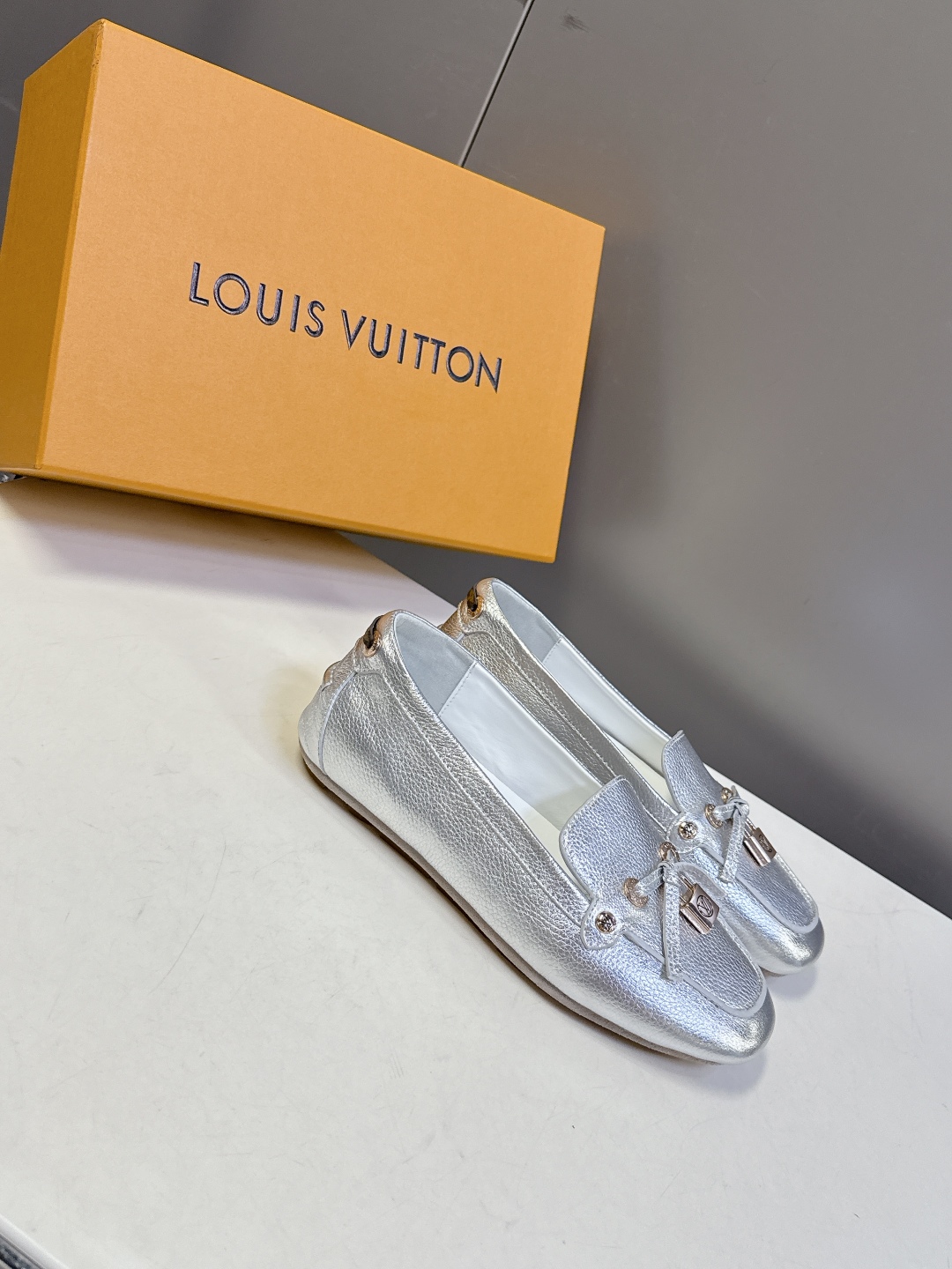  驴牌LouisVuitton路易威登秋冬新款 豆豆鞋 薄底鞋                     