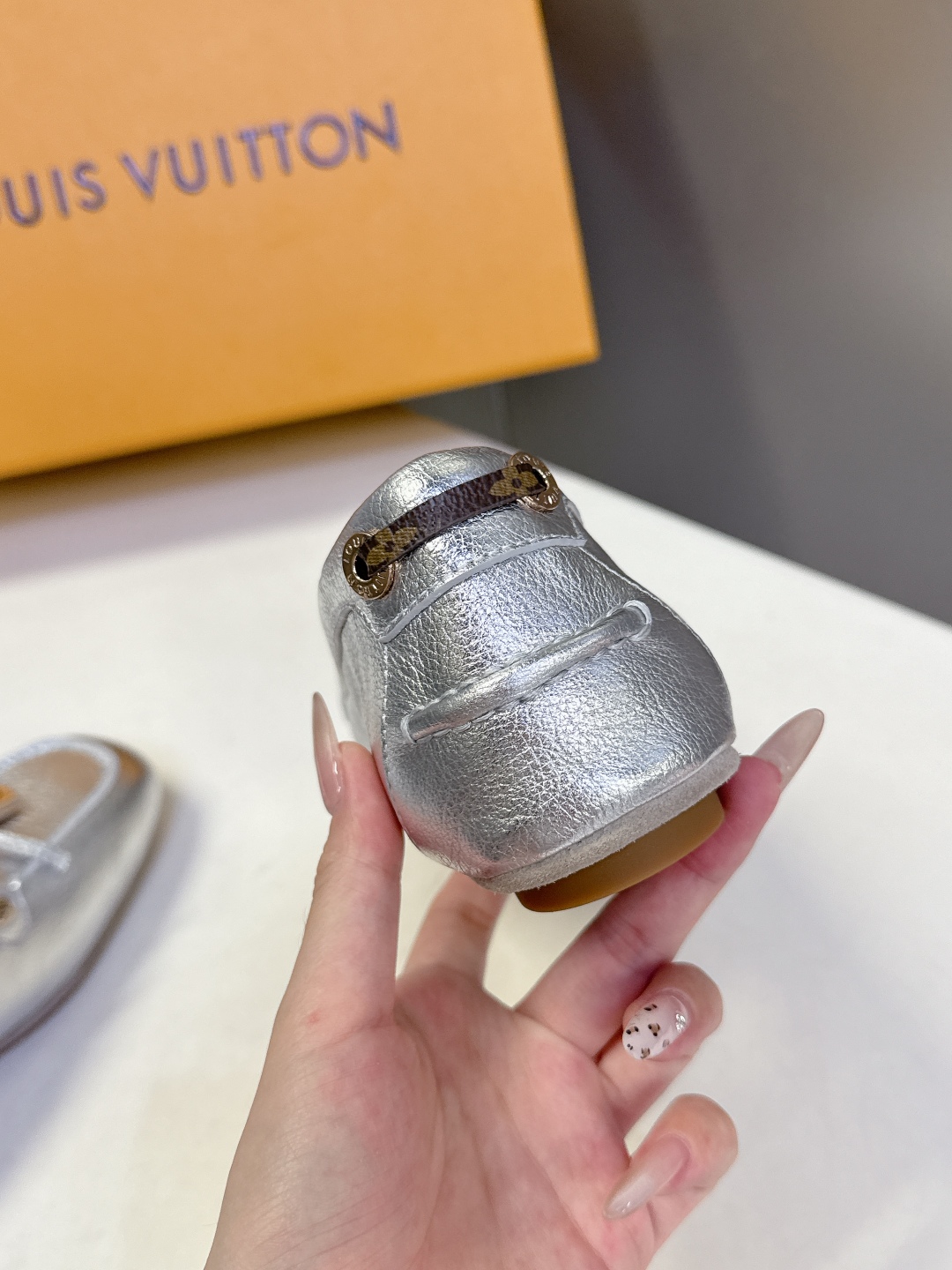  驴牌LouisVuitton路易威登秋冬新款 豆豆鞋 薄底鞋                     