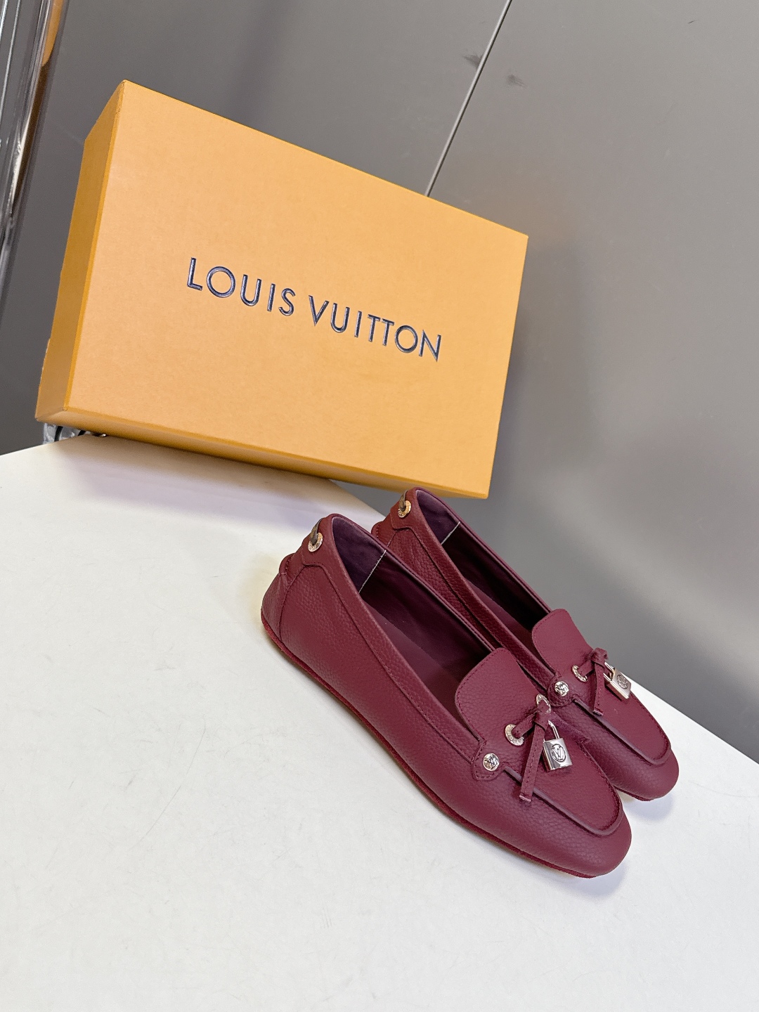  驴牌LouisVuitton路易威登秋冬新款 豆豆鞋 薄底鞋                     
