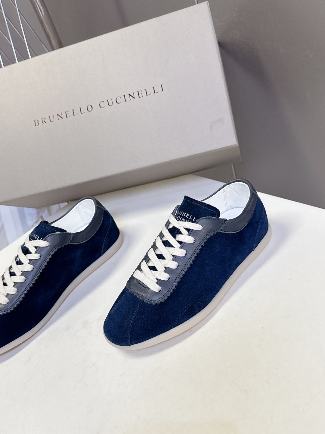  Brunello Cucinelli秋冬最新情侣款 德训鞋 薄底鞋
 超多明星网红种草 老钱风首选BC