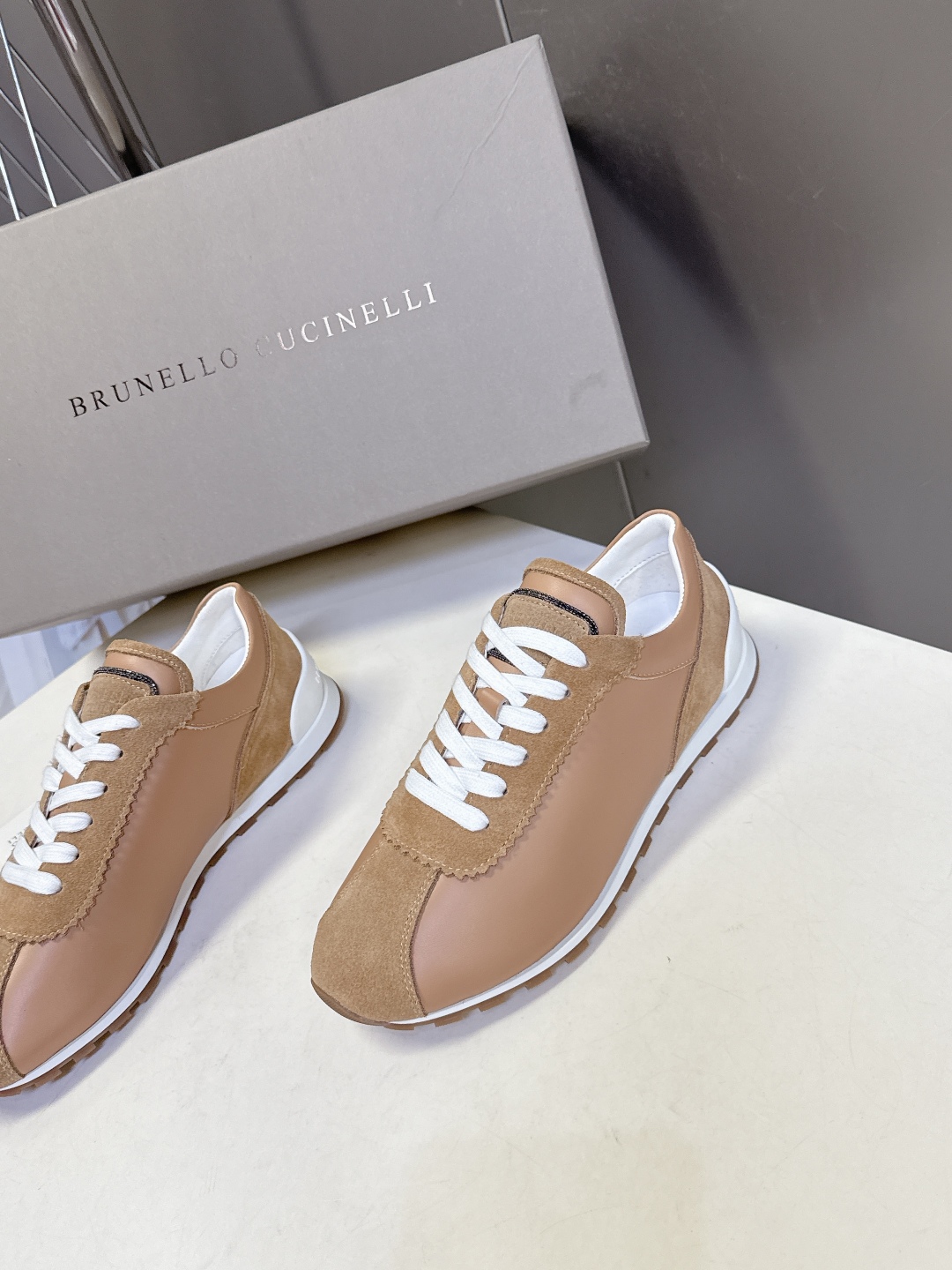 Brunello Cucinelli秋冬最新情侣款 德训鞋 薄底鞋
 超多明星网红种草 老钱风首选BC