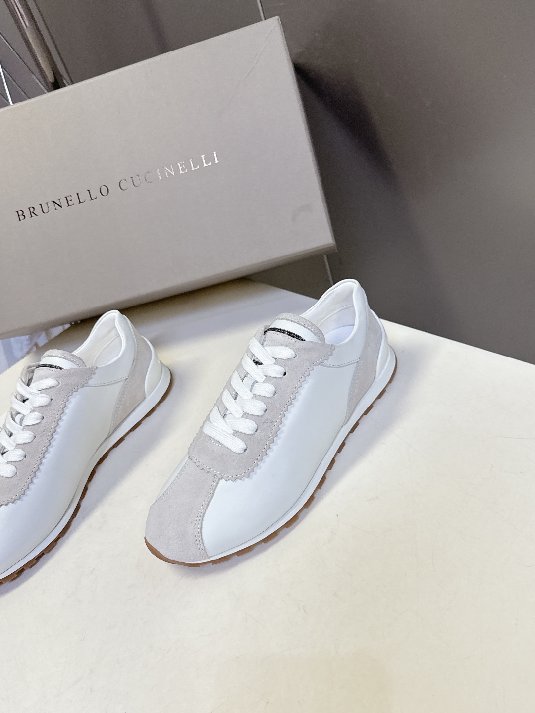  Brunello Cucinelli秋冬最新情侣款 德训鞋 薄底鞋
 超多明星网红种草 老钱风首选BC