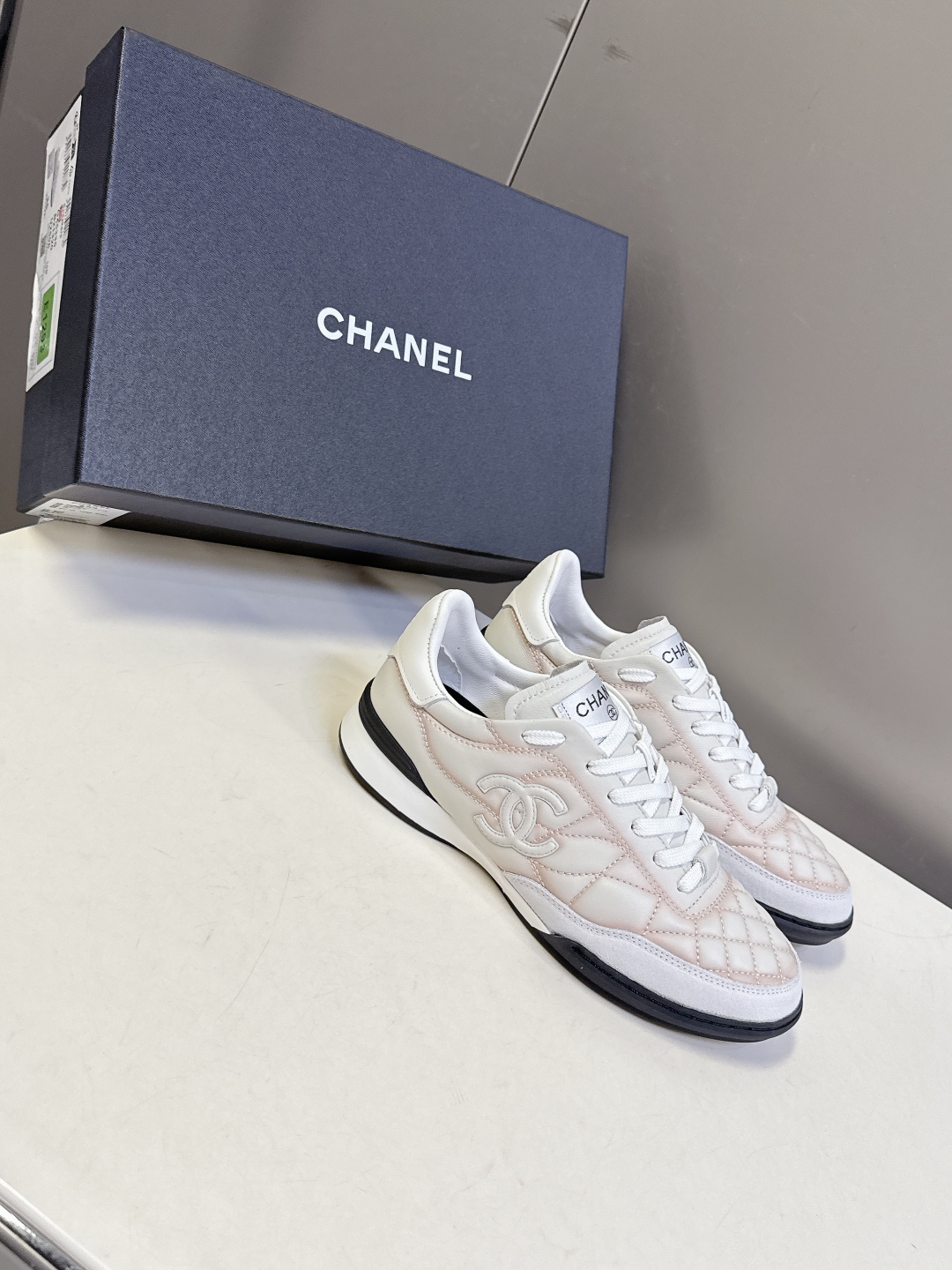  CHANEL香奈儿菱格纹棒球鞋 网球鞋 休闲 运动鞋
原版购入开发 做货 小香最新隐藏款网球鞋软菱格纹
