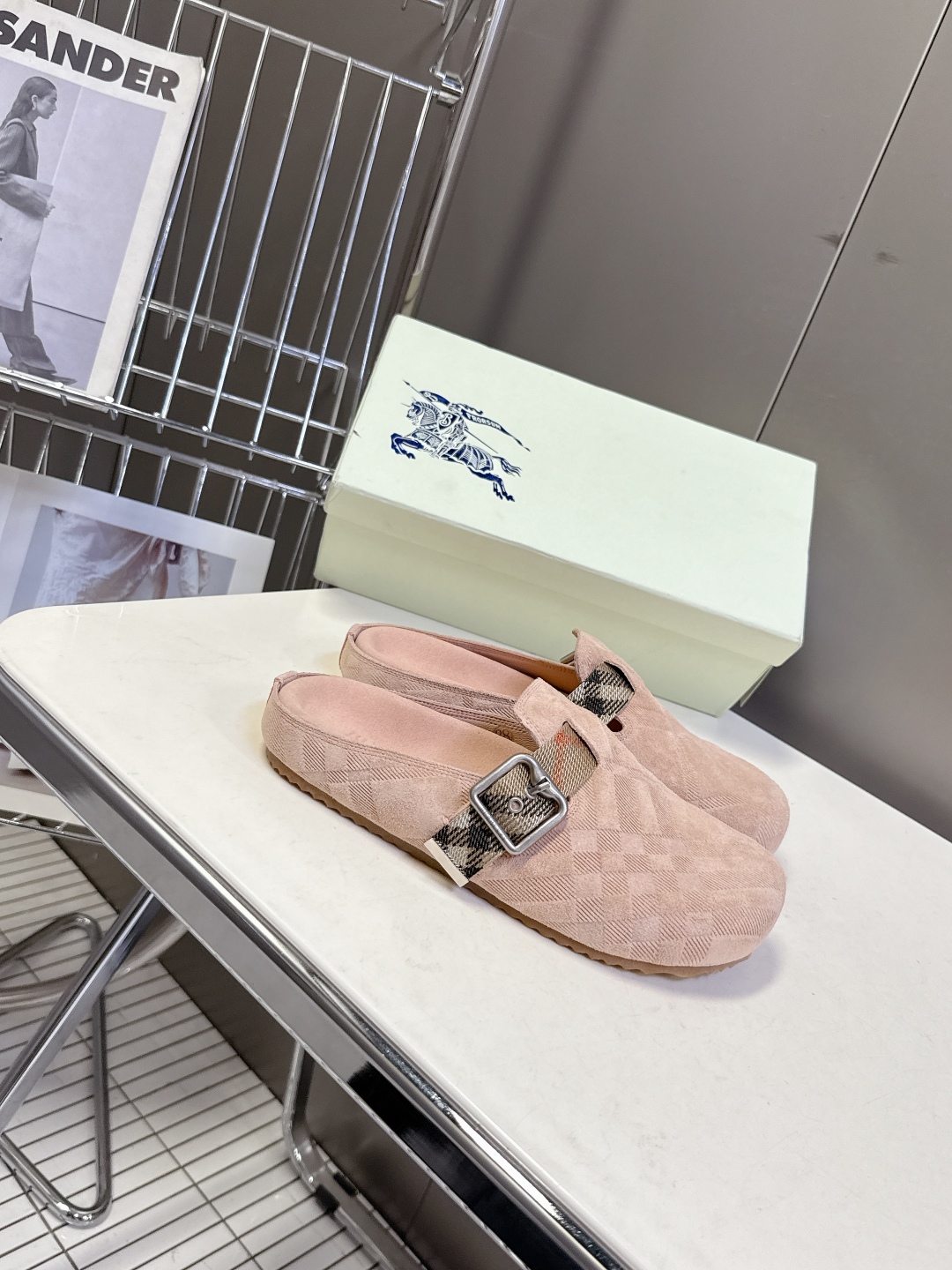  男装➕10巴宝莉Burberry2025秋冬最新情侣款 勃肯鞋
 这几年超火的勃肯鞋满大街都是同款 终