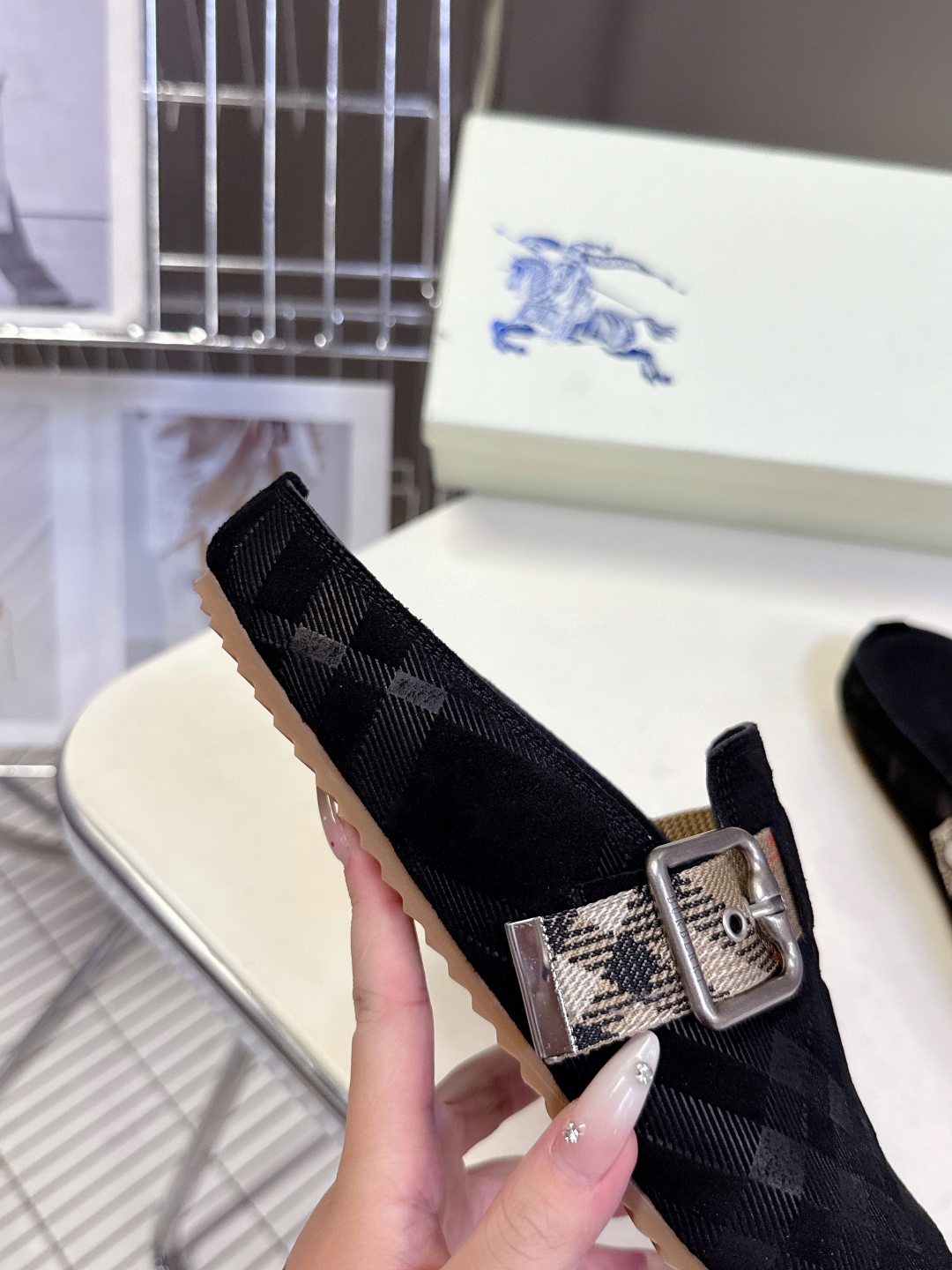  男装➕10巴宝莉Burberry2025秋冬最新情侣款 勃肯鞋
 这几年超火的勃肯鞋满大街都是同款 终