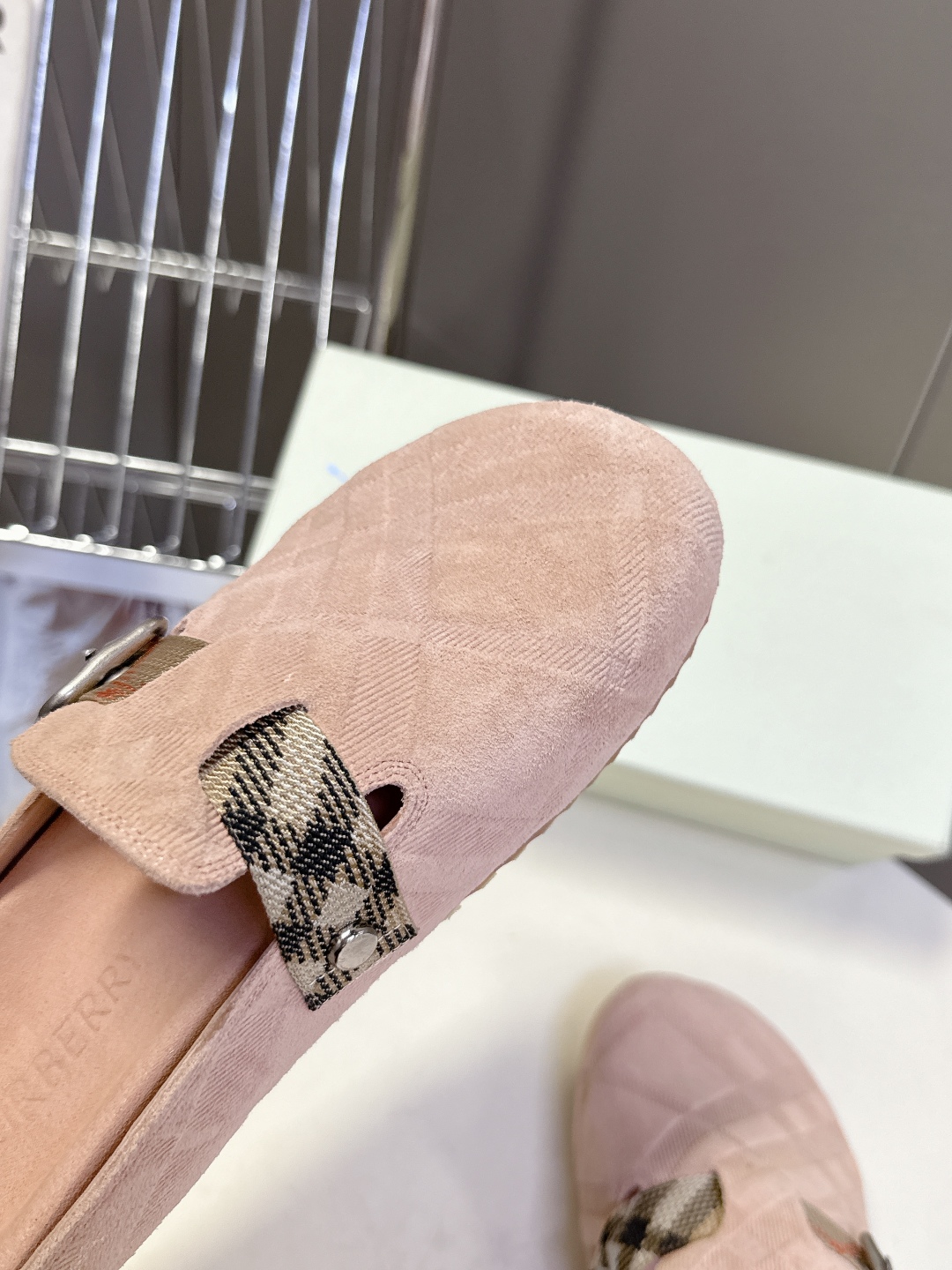  男装➕10巴宝莉Burberry2025秋冬最新情侣款 勃肯鞋
 这几年超火的勃肯鞋满大街都是同款 终