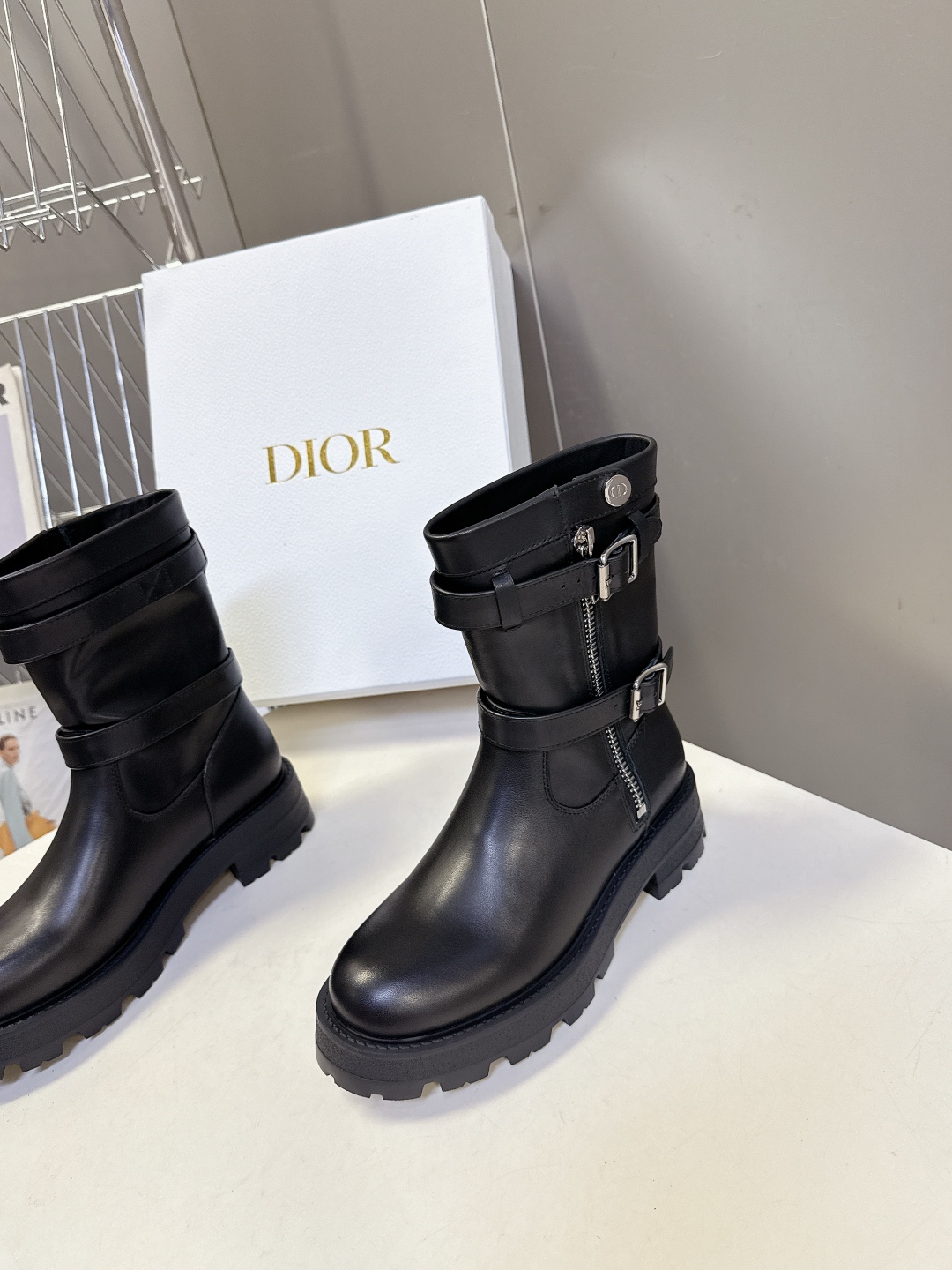  Dior迪奥秋冬最新走秀款 马丁靴                                  