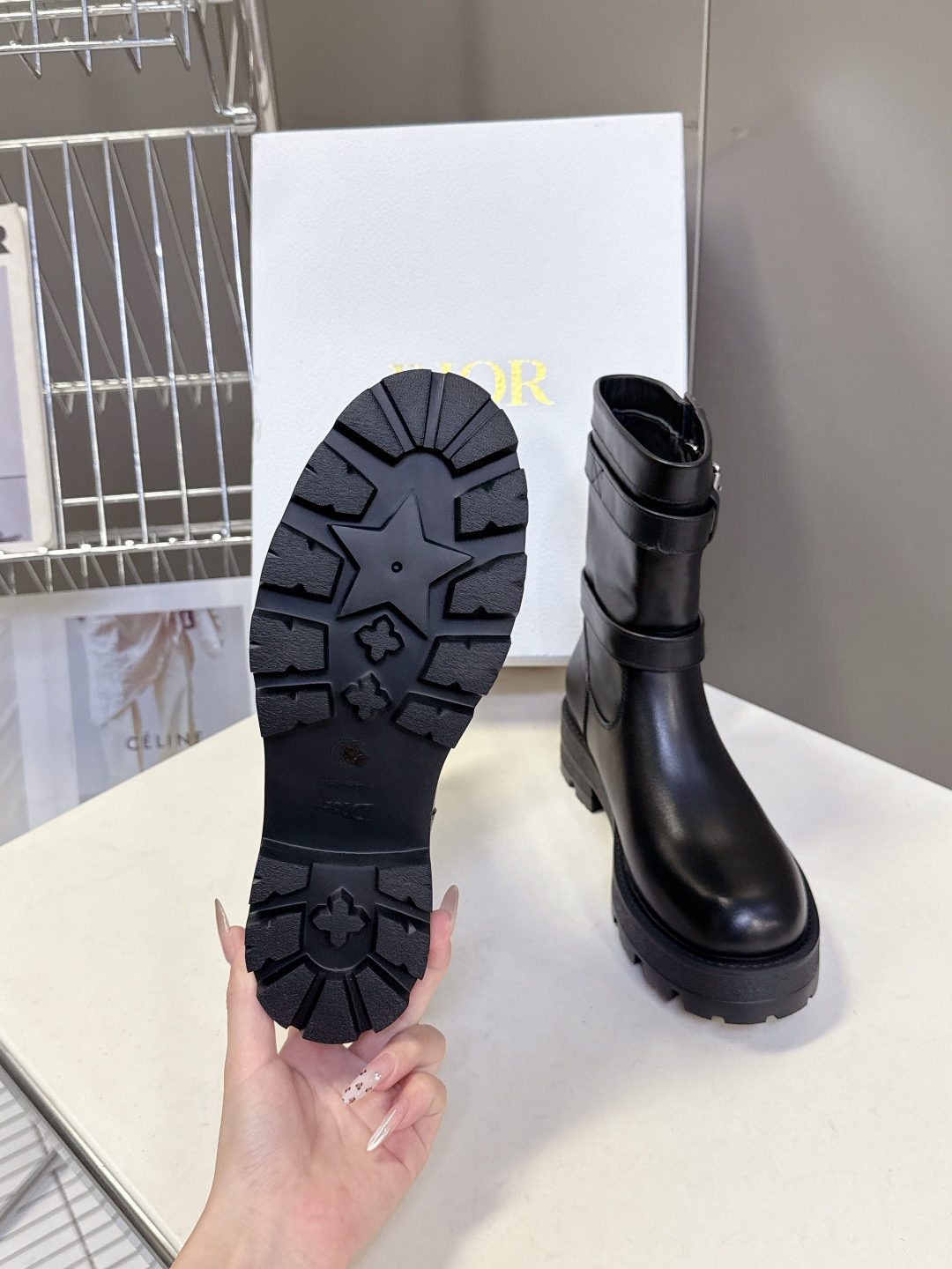  Dior迪奥秋冬最新走秀款 马丁靴                                  