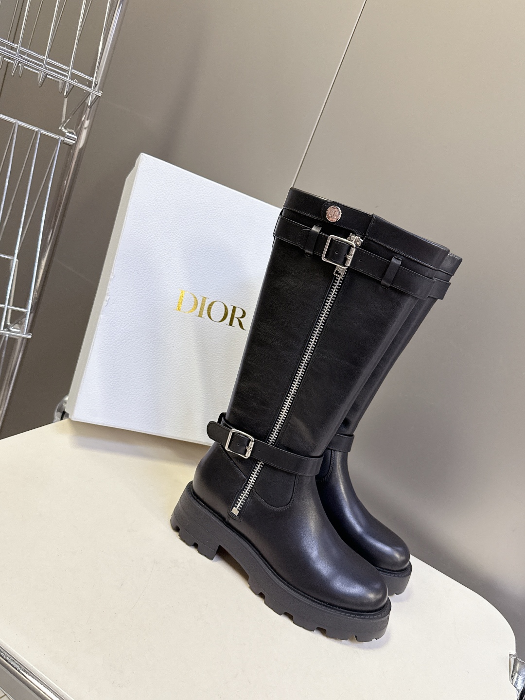  Dior迪奥秋冬最新走秀款 马丁长靴                                 