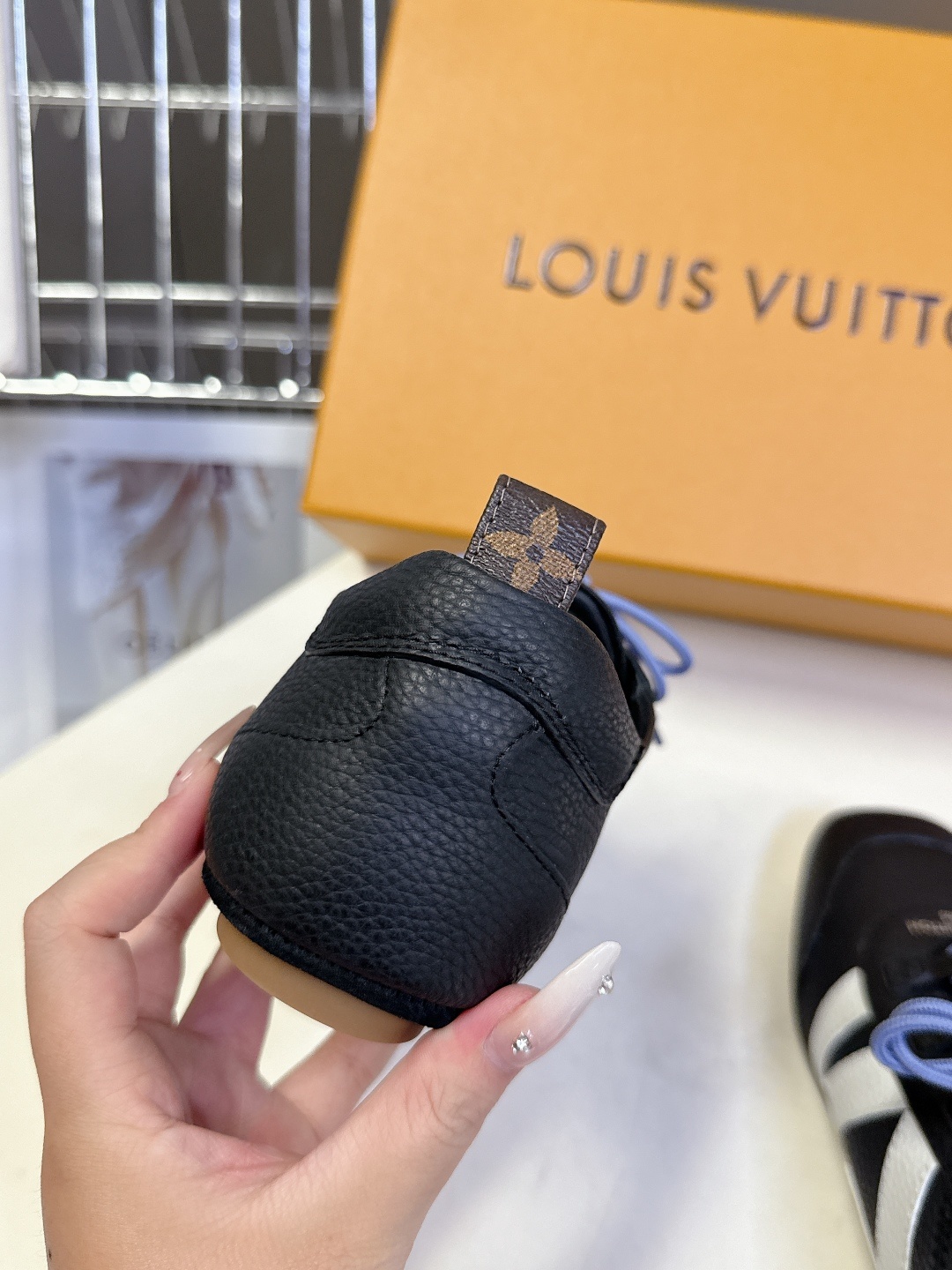 Louis Vuitton路易威登驴牌春夏Sneakerina系列 芭蕾运动鞋 德训鞋 平底鞋 原版三