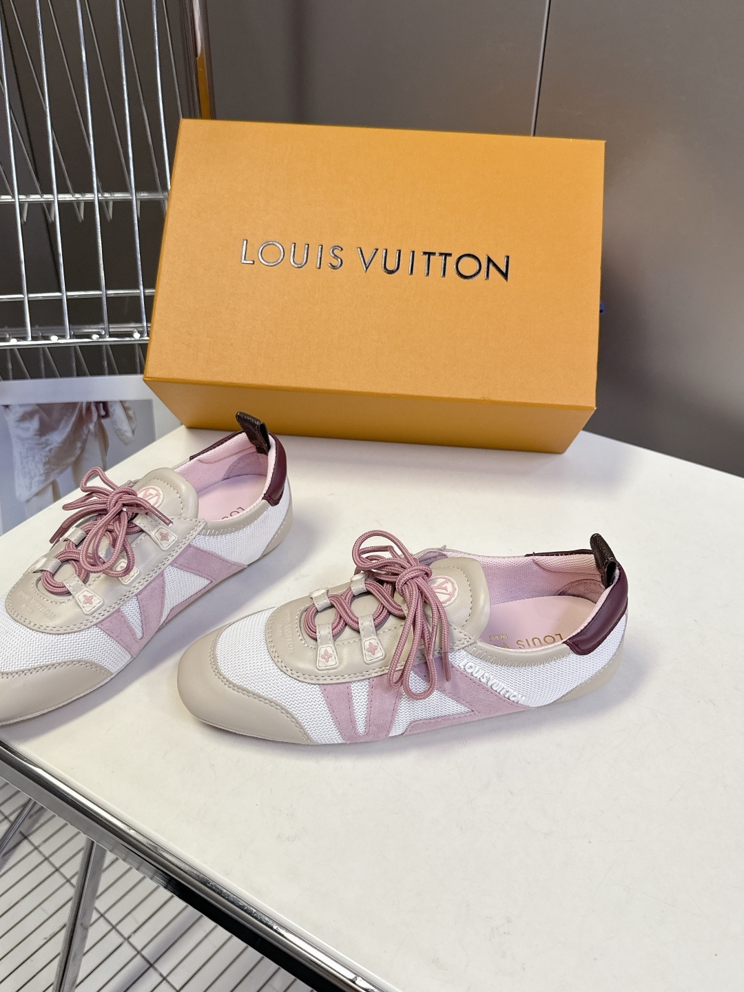 Louis Vuitton路易威登驴牌春夏Sneakerina系列 芭蕾运动鞋 德训鞋 平底鞋 原版三