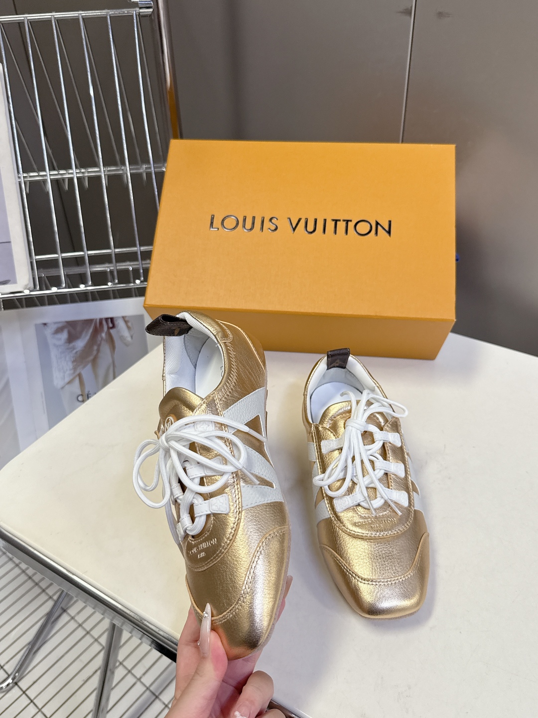  Louis Vuitton路易威登驴牌春夏Sneakerina系列 芭蕾运动鞋 德训鞋 平底鞋 原版三