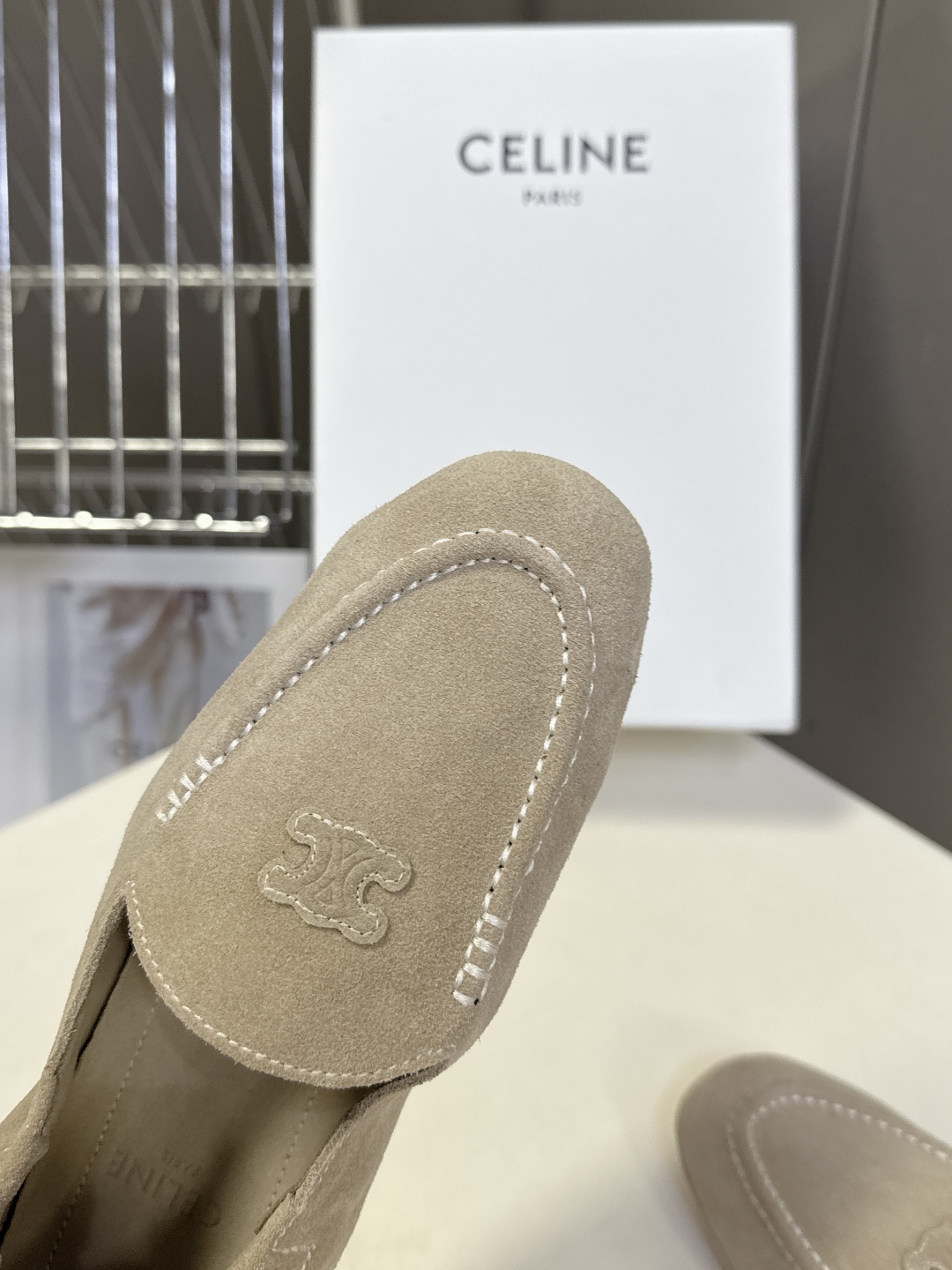  CElINE思琳秋冬最新款凯旋门 豆豆鞋 薄底鞋                           