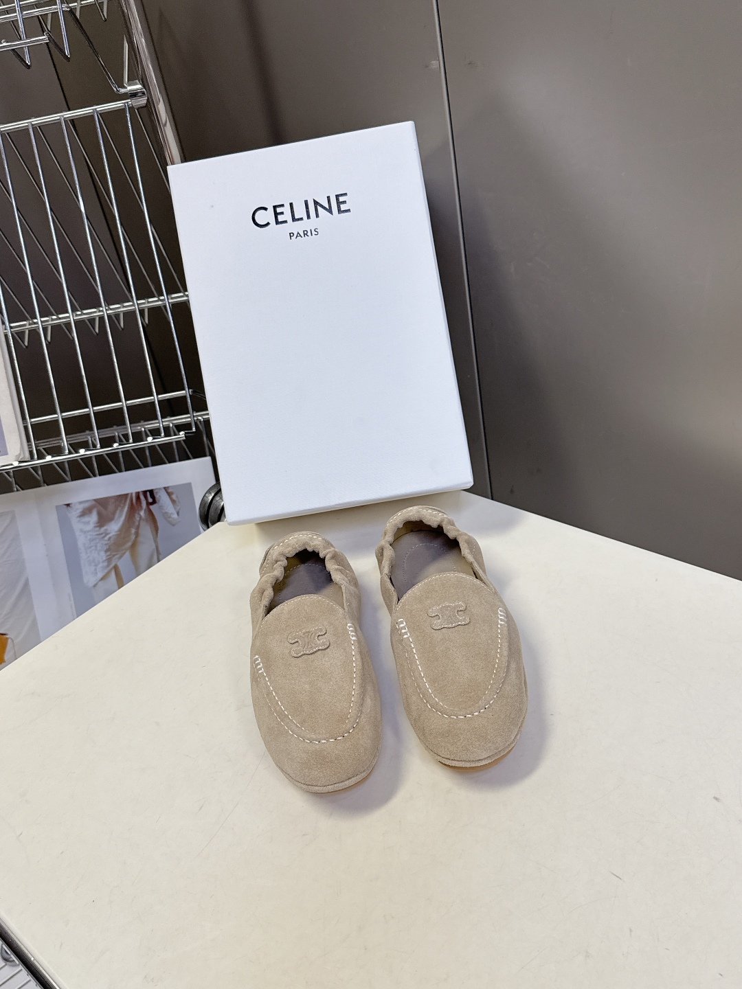  CElINE思琳秋冬最新款凯旋门 豆豆鞋 薄底鞋                           