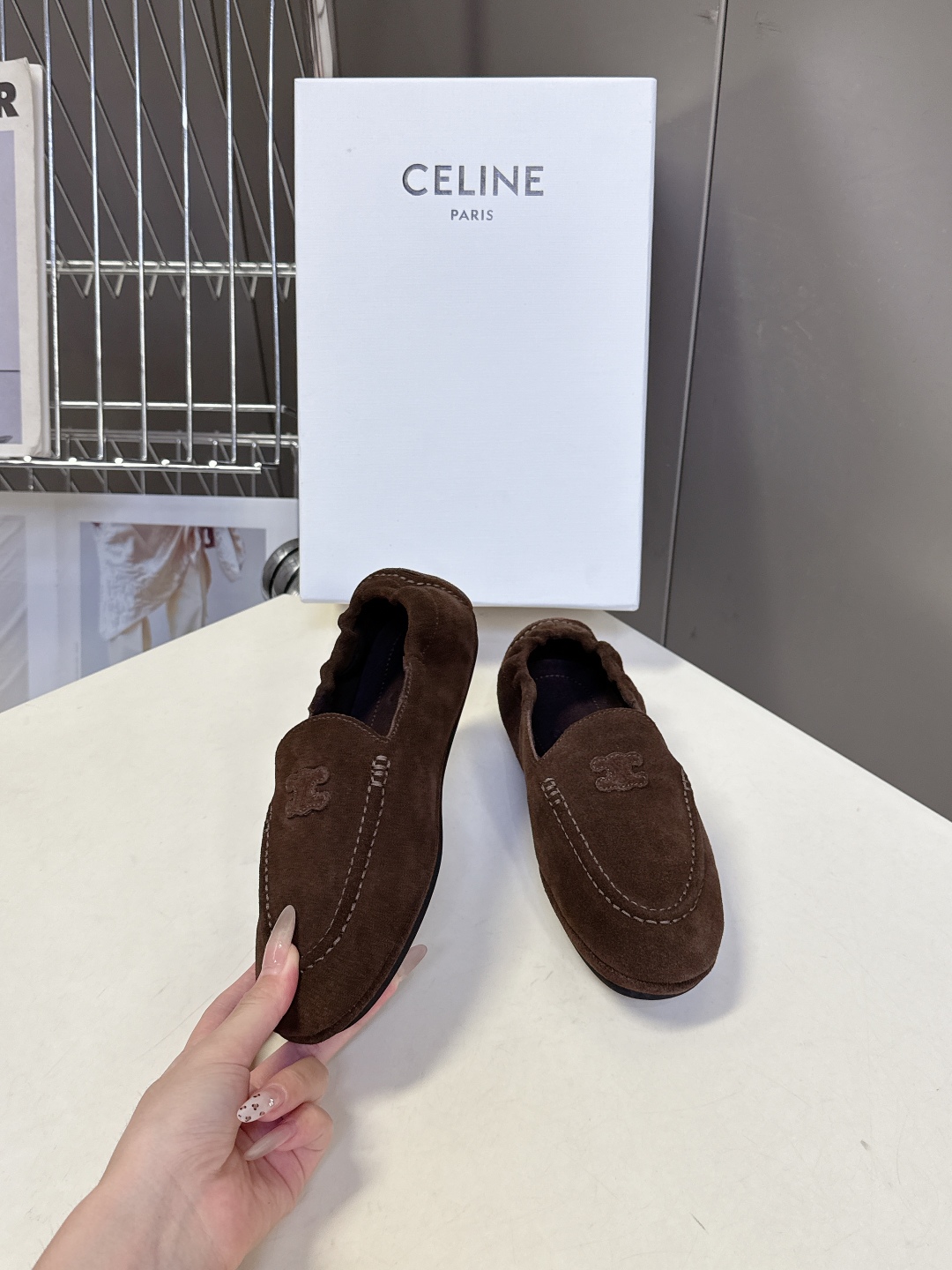  CElINE思琳秋冬最新款凯旋门 豆豆鞋 薄底鞋                           