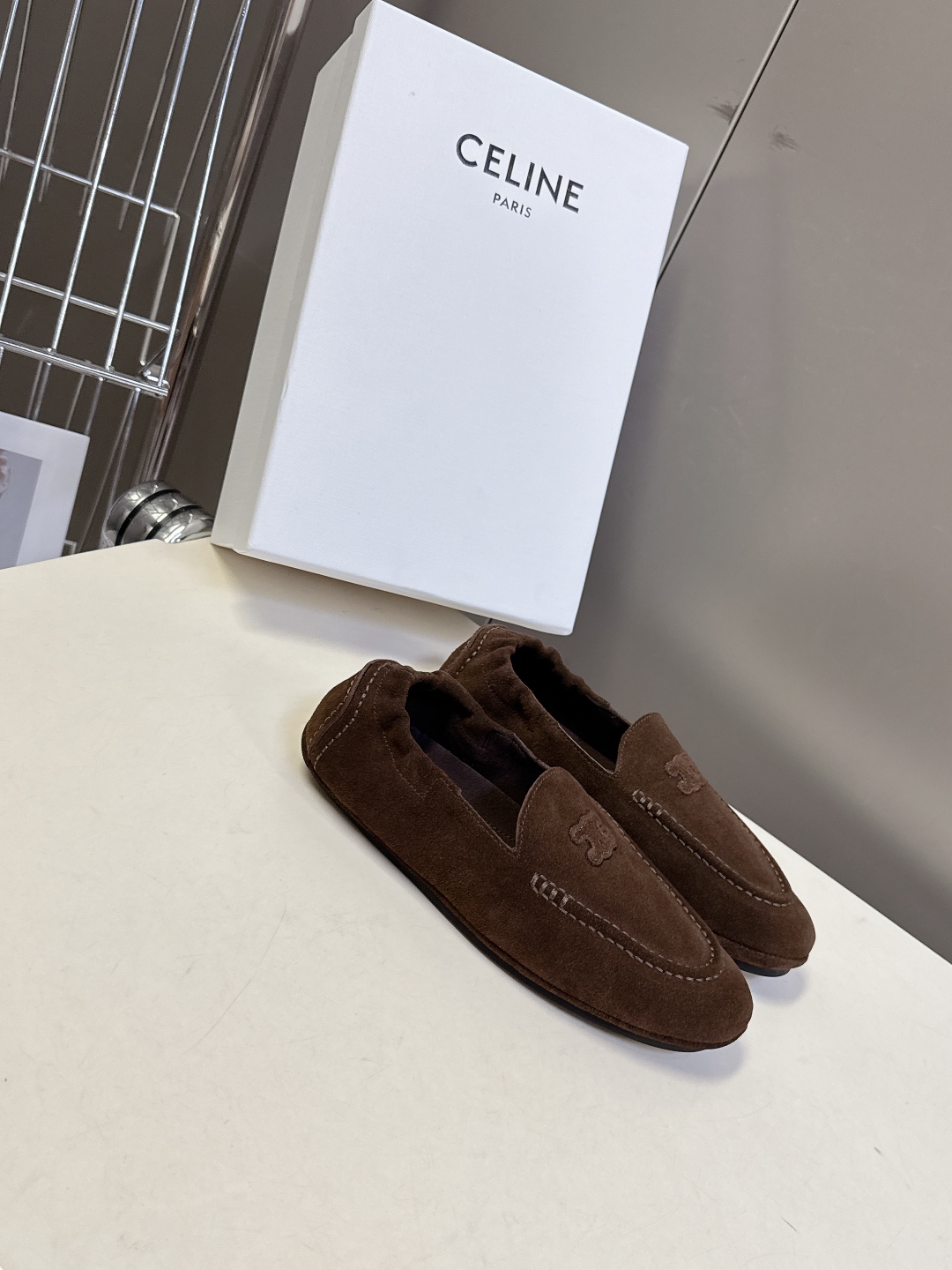  CElINE思琳秋冬最新款凯旋门 豆豆鞋 薄底鞋                           
