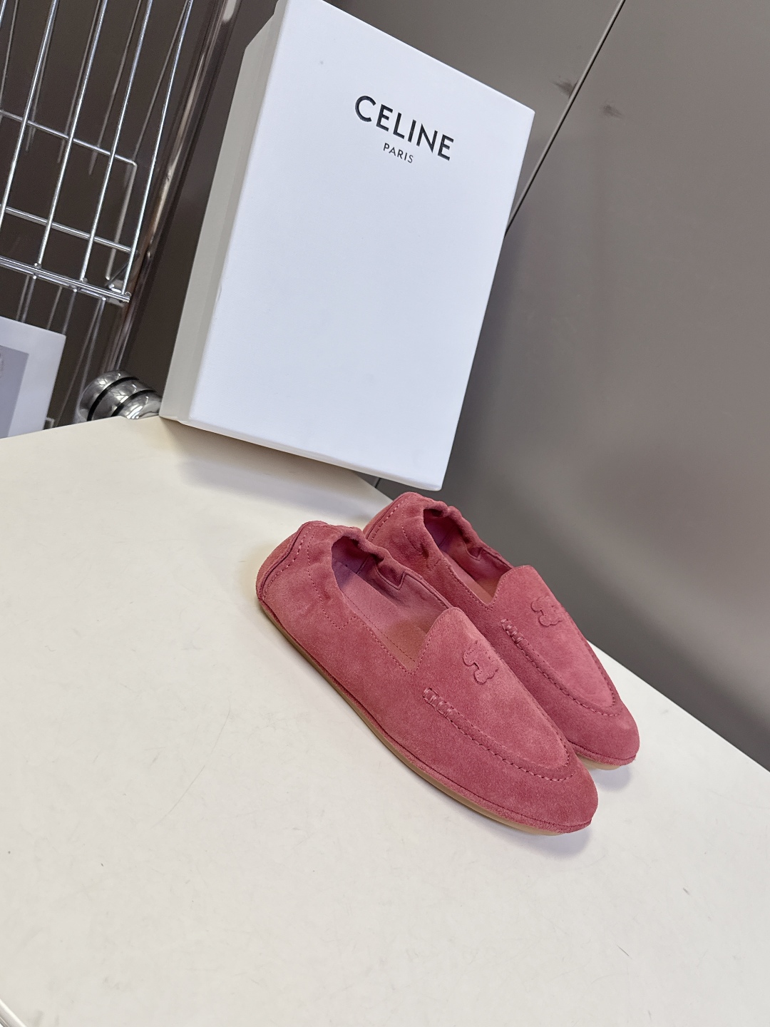  CElINE思琳秋冬最新款凯旋门 豆豆鞋 薄底鞋                           