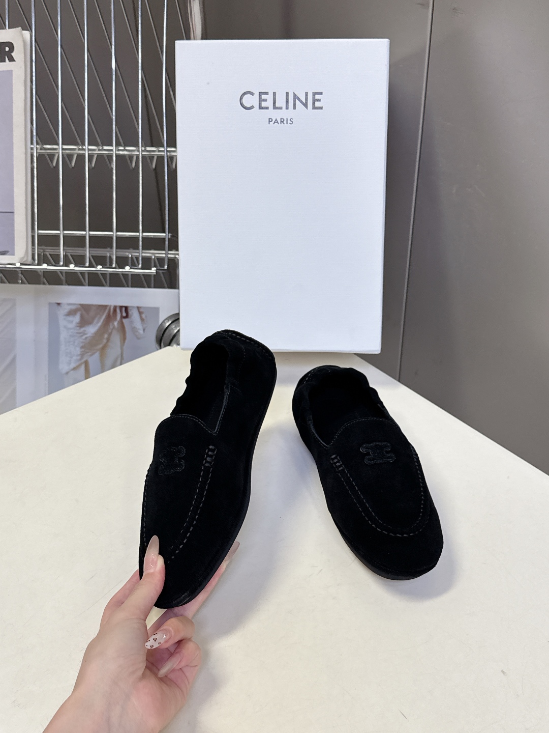  CElINE思琳秋冬最新款凯旋门 豆豆鞋 薄底鞋                           
