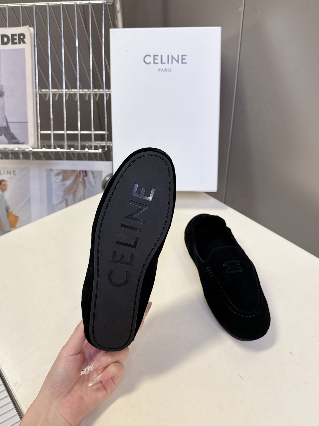  CElINE思琳秋冬最新款凯旋门 豆豆鞋 薄底鞋                           