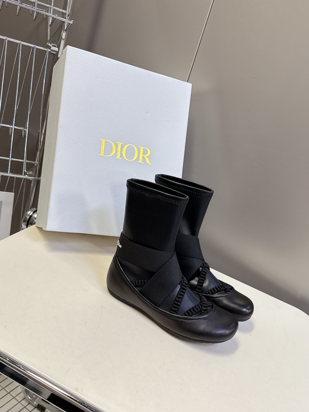  Dior迪奥2025秋冬最新款 芭蕾舞靴                               
