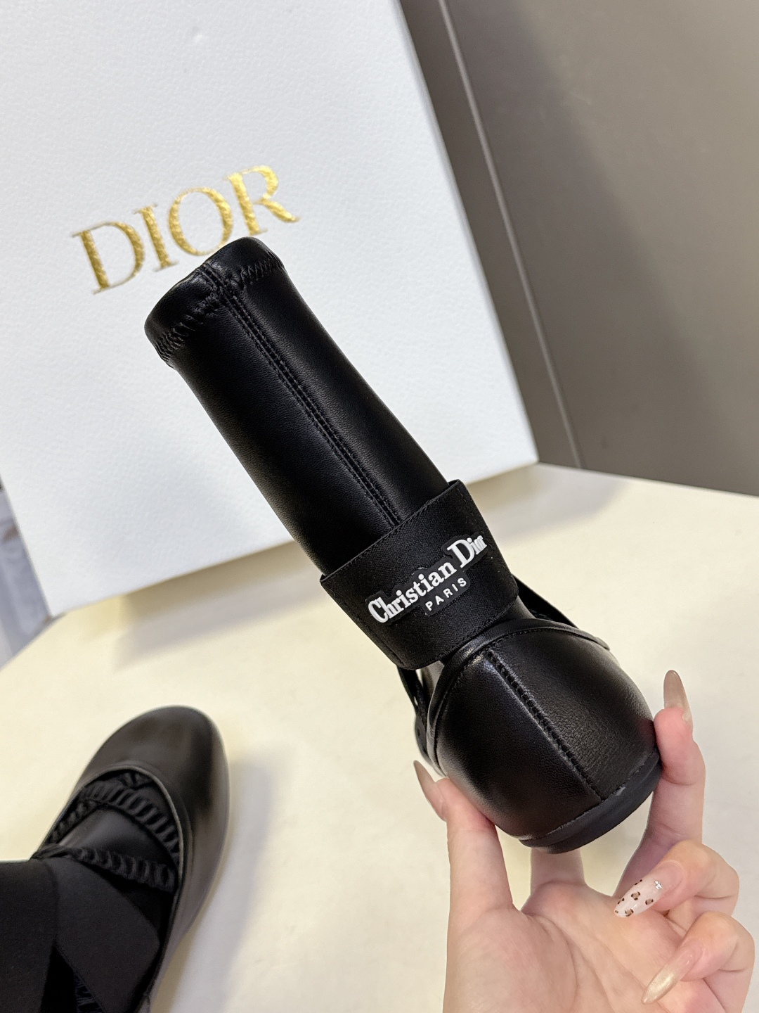  Dior迪奥2025秋冬最新款 芭蕾舞靴                               