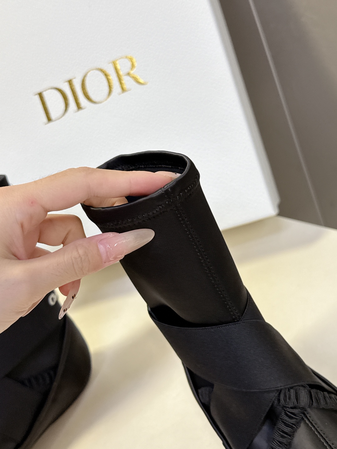  Dior迪奥2025秋冬最新款 芭蕾舞靴                               