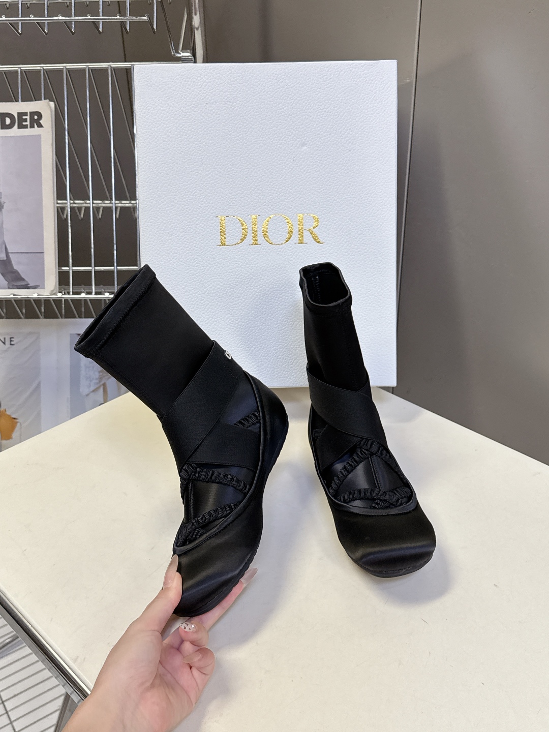  Dior迪奥2025秋冬最新款 芭蕾舞靴                               