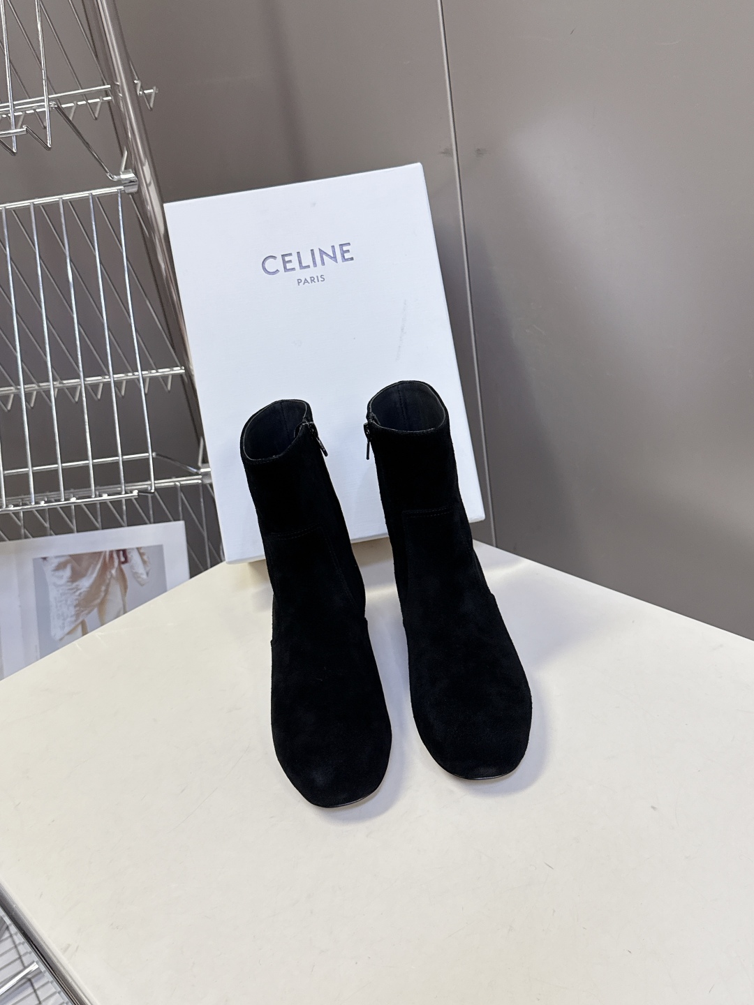  Celine思琳秋冬最新款复古凯旋门粗跟 短靴 长靴
 超多明星时尚博主种草 思琳这一季好看的款式真的
