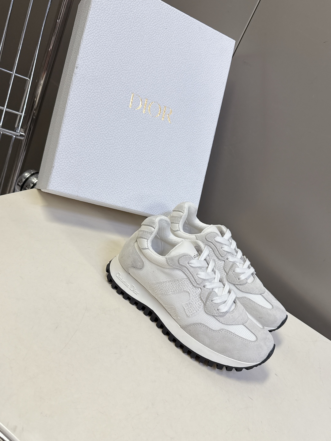  Dior 迪奥最新走秀款休闲阿甘鞋 运动鞋                              