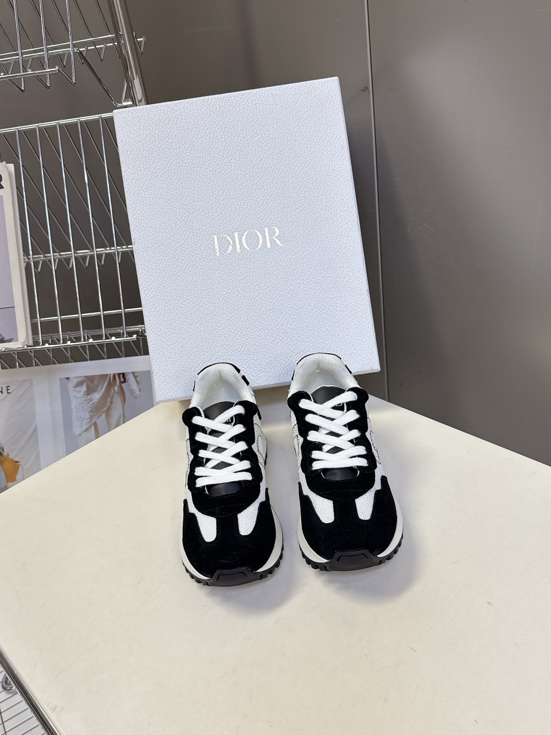  Dior 迪奥最新走秀款休闲阿甘鞋 运动鞋                              